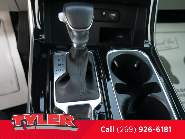 Used 2024 Kia Carnival EX FWD image 33