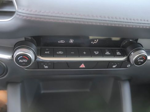 New 2026 MAZDA MAZDA3 2.5 S Sedan w/ Preferred Pkg image 29