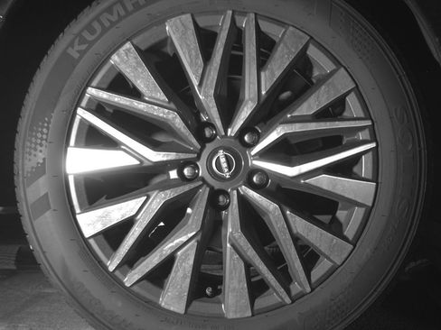 Used 2025 Nissan Altima 2.5 SV image 15