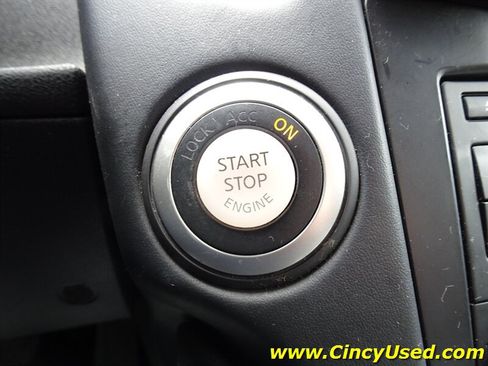 Used 2015 Nissan 370Z Coupe RWD image 23