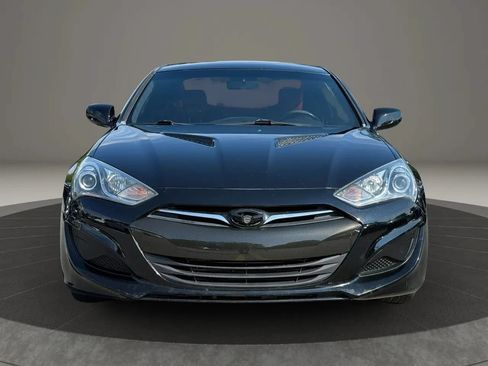 Used 2013 Hyundai Genesis 2.0T RWD image 3