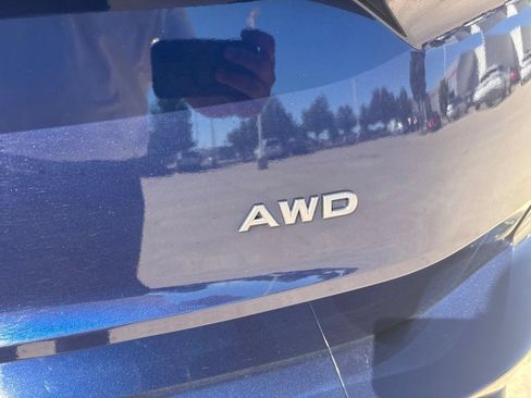 Used 2025 Nissan Rogue SV AWD/4WD image 22