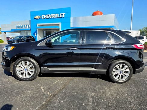 Used 2022 Ford Edge Titanium AWD/4WD image 3