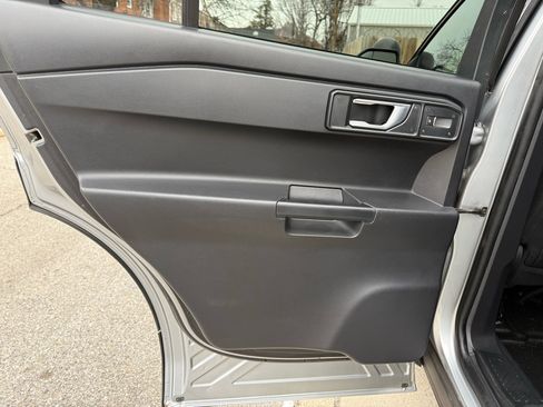 Used 2022 Ford Explorer AWD image 36