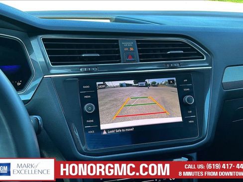 Used 2022 Volkswagen Tiguan SE image 14