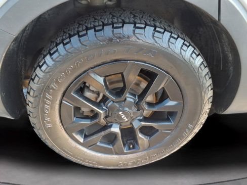 Used 2023 Kia Telluride SX Prestige X-Pro AWD/4WD image 9