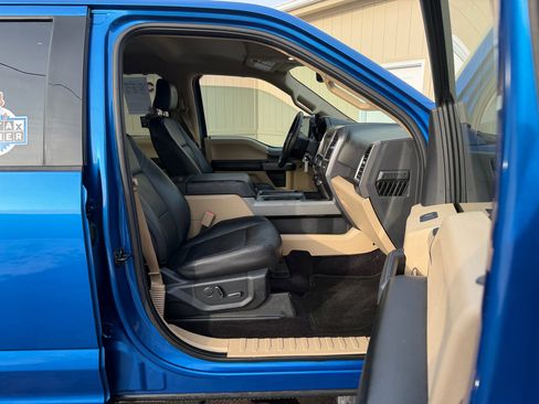 Used 2015 Ford F150 XLT w/ Equipment Group 302A Luxury image 3