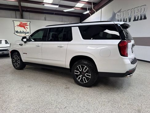 Used 2022 GMC Yukon XL AT4 w/ Max Trailering Package AWD/4WD image 4