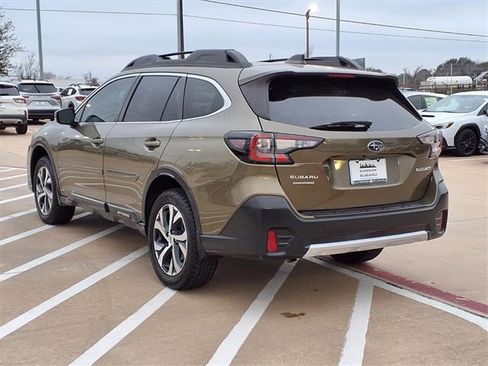 Used 2022 Subaru Outback Limited image 2
