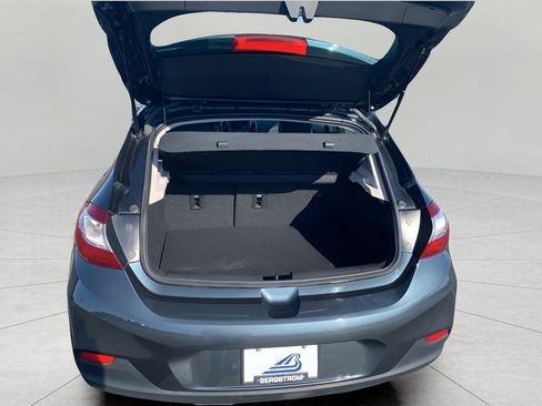 Used 2017 Chevrolet Cruze LT w/ Convenience Package image 16