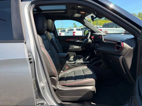 Used 2024 Chevrolet TrailBlazer RS w/ Convenience Package AWD/4WD image 31