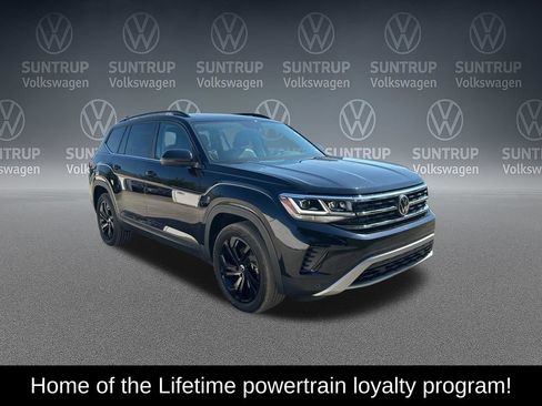 Used 2023 Volkswagen Atlas SE w/ Panoramic Sunroof Package FWD image 5