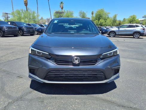 Used 2023 Honda Civic Sport image 2
