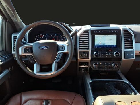 Used 2021 Ford F250 King Ranch image 3