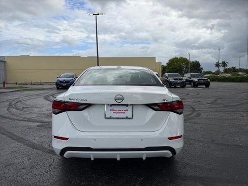 Used 2024 Nissan Sentra SV FWD image 6