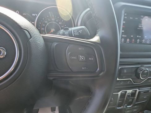 Used 2022 Jeep Wrangler Unlimited Sport AWD/4WD image 16