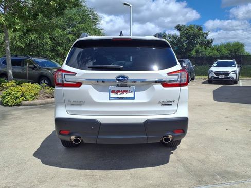 New 2025 Subaru Ascent Limited image 16