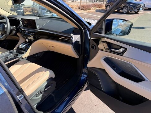 Used 2025 Acura MDX SH-AWD image 21