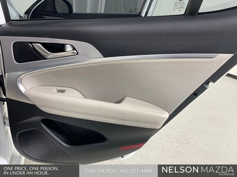 Used 2022 Genesis G70 2.0T w/ Prestige Package RWD image 23