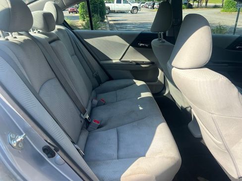 Used 2017 Honda Accord LX image 16