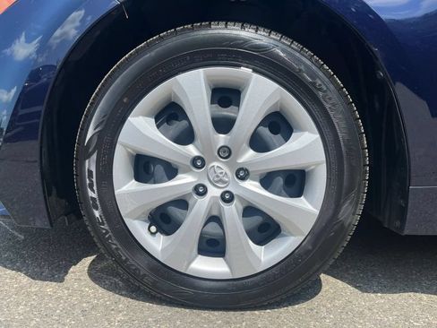 Used 2024 Toyota Corolla LE FWD image 30