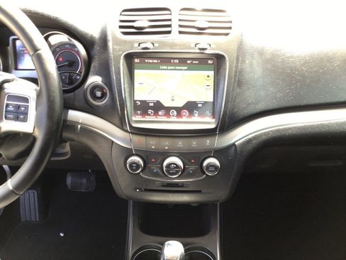 Used 2017 Dodge Journey Crossroad FWD image 23
