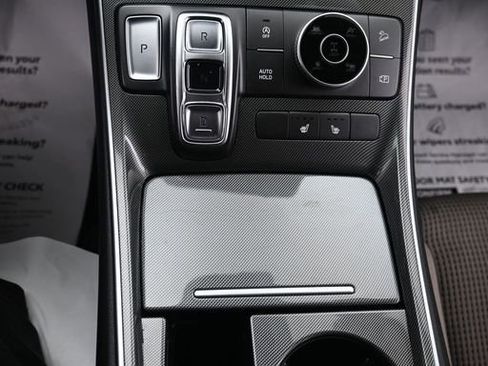 Used 2022 Hyundai Santa Fe SEL image 17
