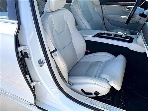 Used 2022 Volvo S90 B6 Inscription w/ Advanced Package AWD/4WD image 9