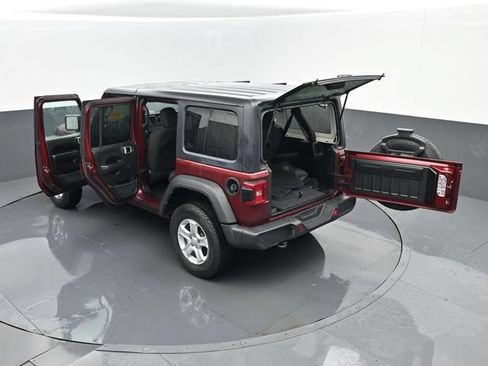 Used 2021 Jeep Wrangler Unlimited Sport AWD/4WD image 25