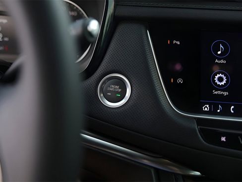 Certified 2024 Cadillac XT5 Luxury image 18