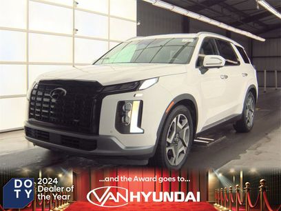 Used 2023 Hyundai Palisade Limited w/ Winter Package