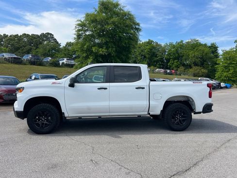 Used 2024 Chevrolet Silverado 1500 Custom Trail Boss AWD/4WD image 5