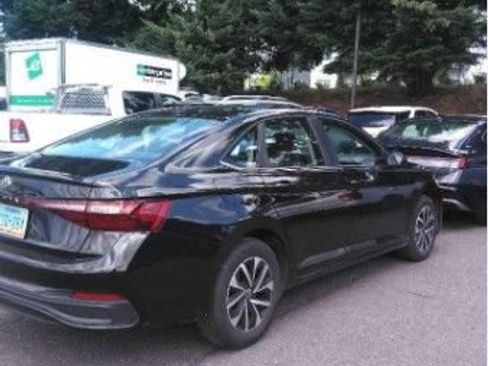 Used 2025 Volkswagen Jetta S FWD image 2