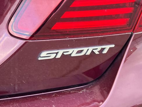 Used 2016 Honda Accord Sport image 7