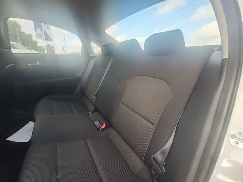 Used 2021 Kia Forte LXS image 8