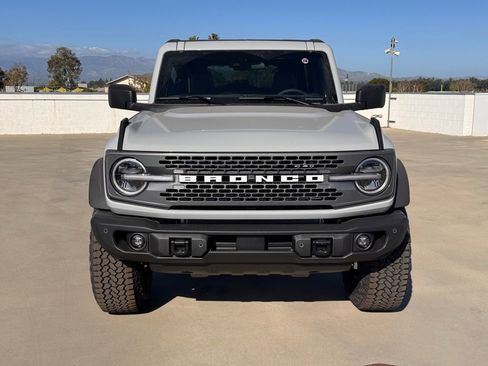 New 2026 Ford Bronco Badlands image 6