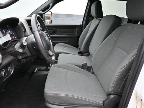 Used 2024 RAM 2500 Tradesman w/ Chrome Appearance Group image 11