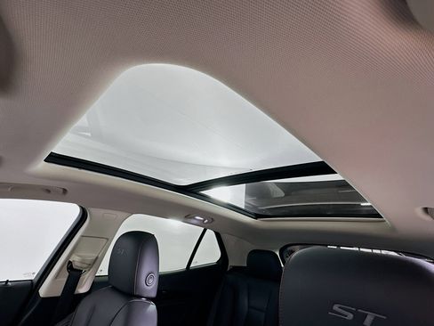 Used 2023 Buick Envision Essence w/ Sport Touring Package image 25