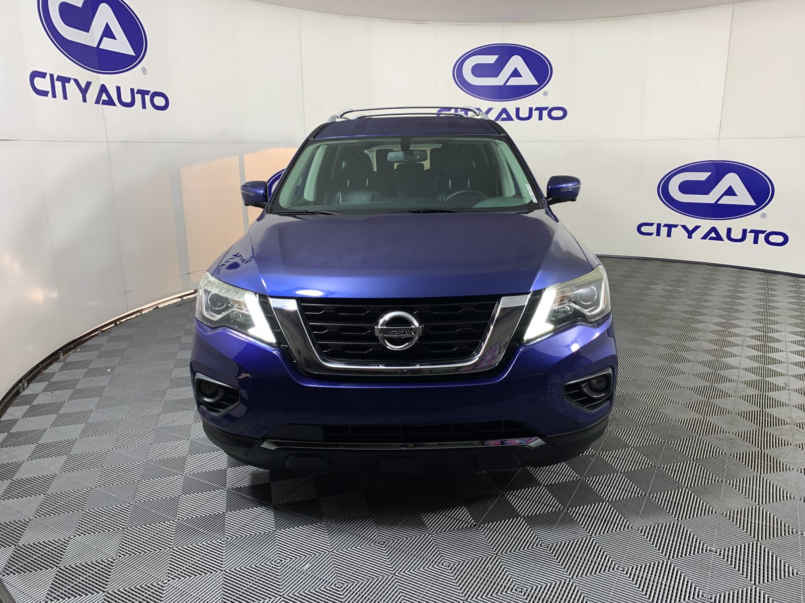 Used 2020 Nissan Pathfinder SL FWD image 9