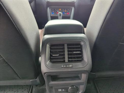 Used 2024 Volkswagen Tiguan SEL R-Line AWD/4WD image 18