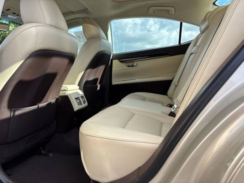 Used 2018 Lexus ES 350 350 image 19