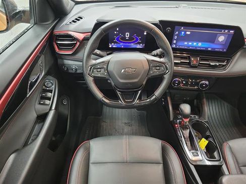 Used 2024 Chevrolet TrailBlazer RS w/ Convenience Package image 12