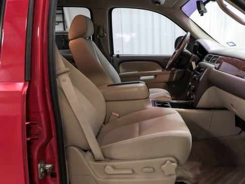 Used 2011 Chevrolet Avalanche LS RWD image 34
