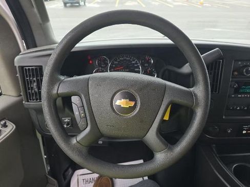 Used 2020 Chevrolet Express 3500 LT w/ LT Preferred Equipment Group image 6