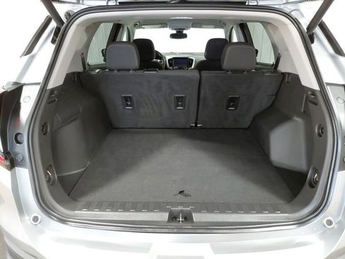 Certified 2023 GMC Terrain SLE w/ Driver Convenience Package AWD/4WD image 8