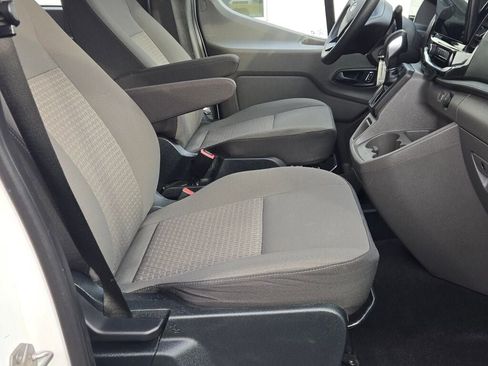 Used 2023 Ford Transit 350 XLT image 5