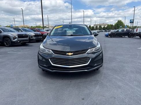 Used 2018 Chevrolet Cruze LT FWD image 8