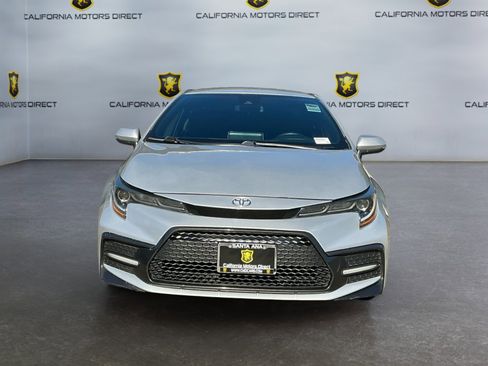Used 2020 Toyota Corolla SE image 2