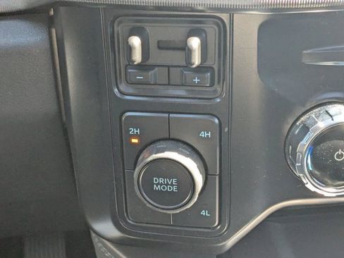 Used 2026 Ford F450 Platinum w/ FX4 Off-Road Package image 30