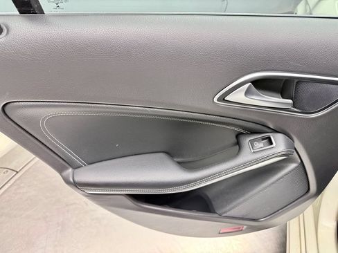 Used 2018 Mercedes-Benz CLA 250 4MATIC w/ Premium Package image 15